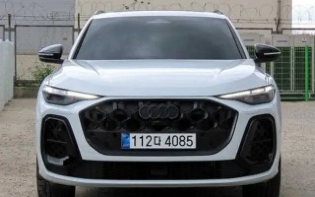 인천중고차직거래장터 Q5 (80A) 40 TDI 콰트로 S-라인 매물 사진 5 - 2025/11 8,085km