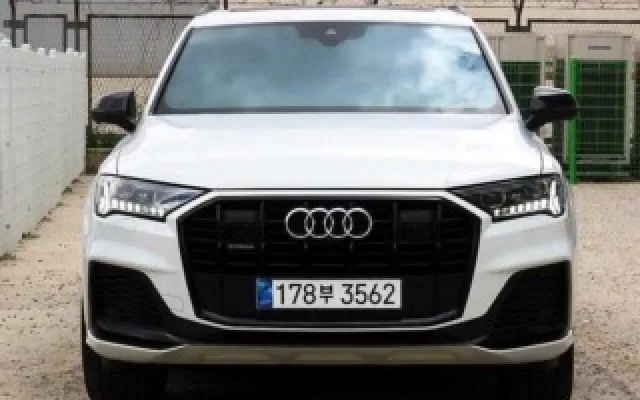 인천중고차직거래장터 Q7 (4M) 55 TFSI 콰트로 프리미엄 매물 사진 8 - 2021/06 186,000km