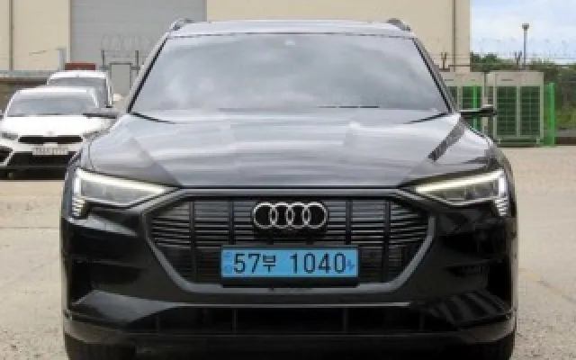 인천중고차직거래장터 e-트론 55 콰트로 매물 사진 15 - 2023/03 42,152km