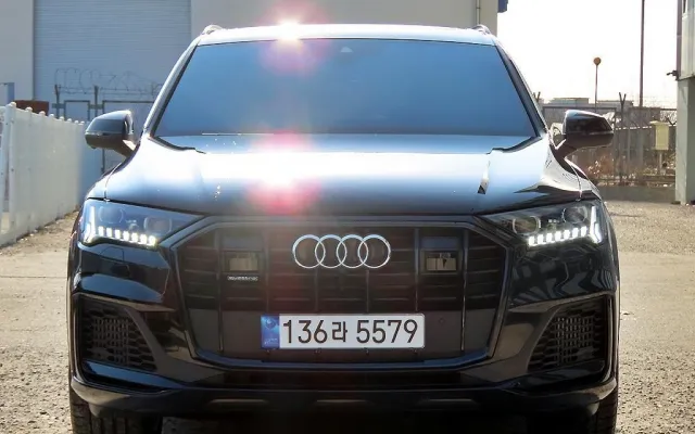 인천중고차직거래장터 Q7 (4M) 55 TFSI 콰트로 프리미엄 매물 사진 18 - 2023/03 23,800km
